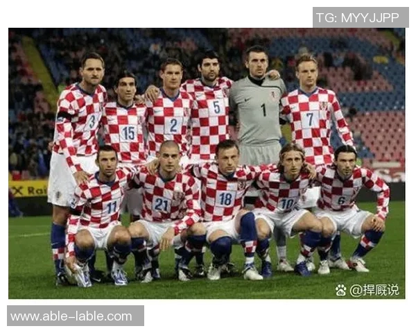 德国足球与意大利足球的历史对决与战术分析探讨